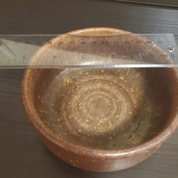 Vintage POTTERY Bowl Stoneware Round Brown Serving Bowl Signed. - Picture 10 of 11